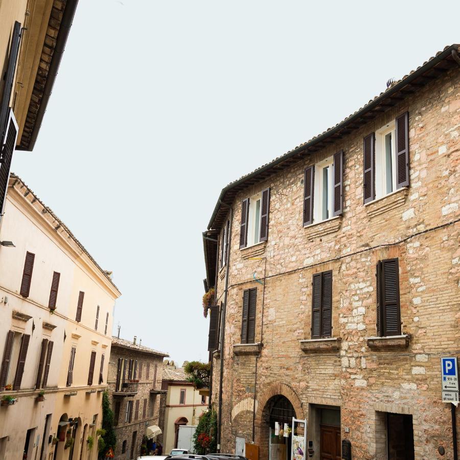 Appartement Colonia Iulia à Spello Extérieur photo